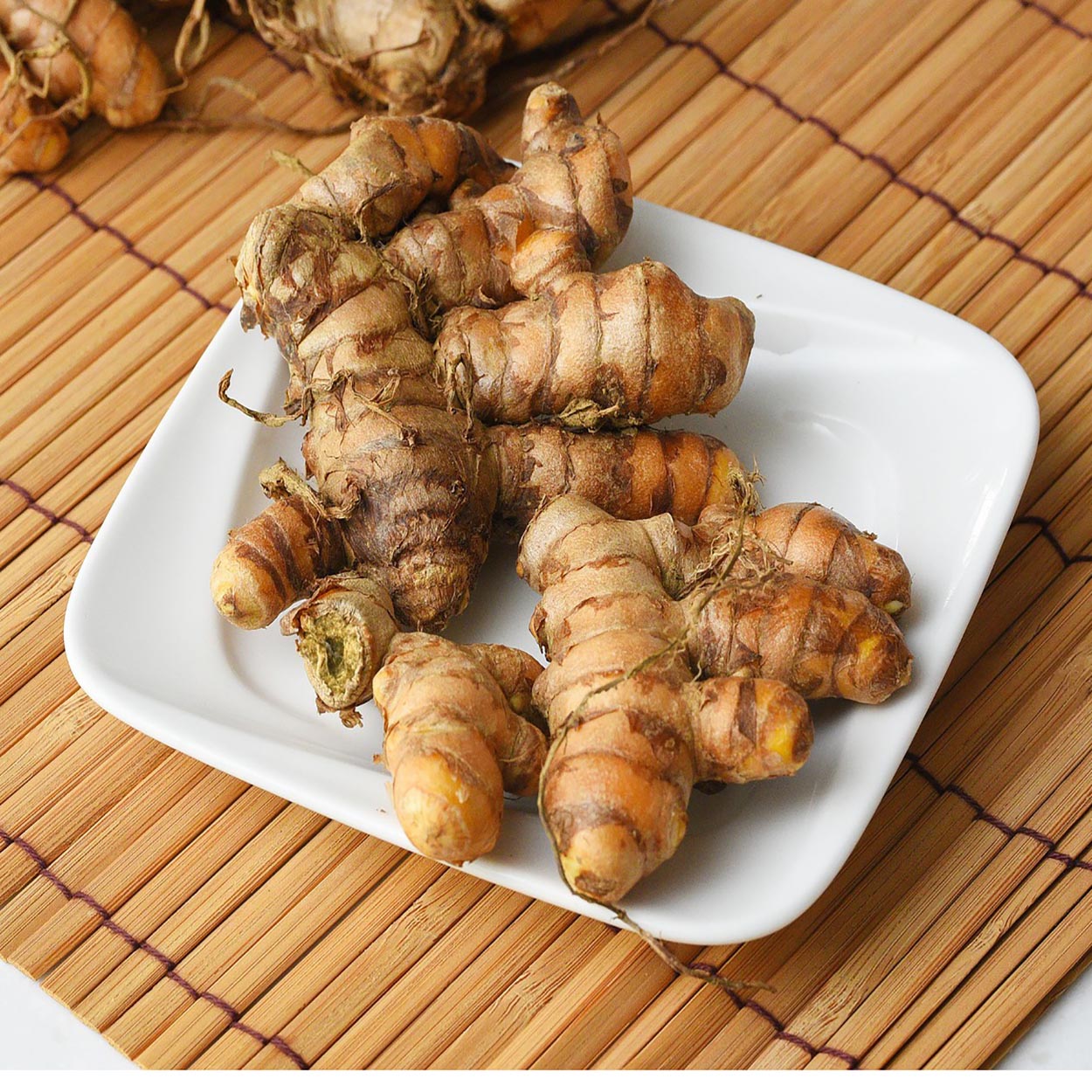 Organically Grown Turmeric (3 Rhizomes)